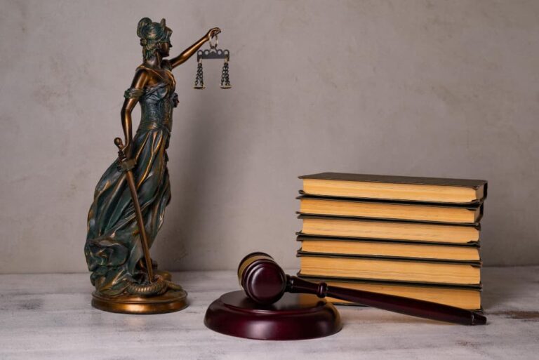 Read more about the article 30.331 — CNCom. sala B, septiembre 8-977. — André Touriño y Cia., S. A., quiebra. 2da Parte